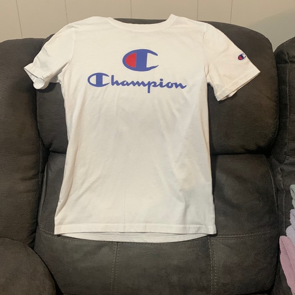 Boys Champion shirt size large. Good condition. I don’t think it was ever worn - Picture 1 of 2